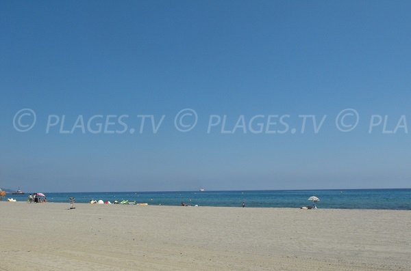 Plage de sable à Bastia