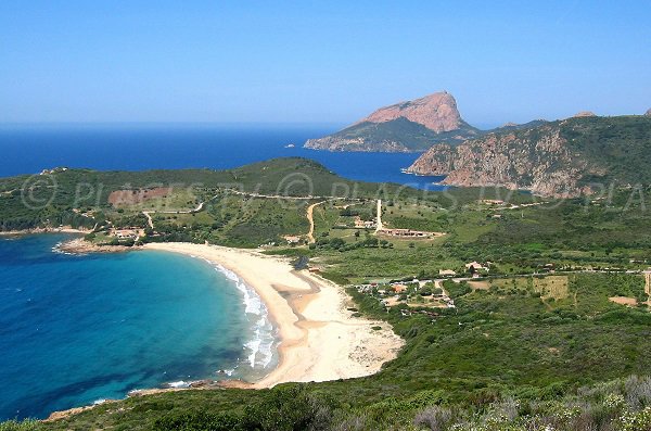 Arone beach in Piana with view on the Cap of Rossu