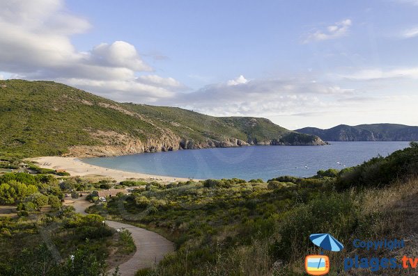 Plage de sable à Piana - Arone