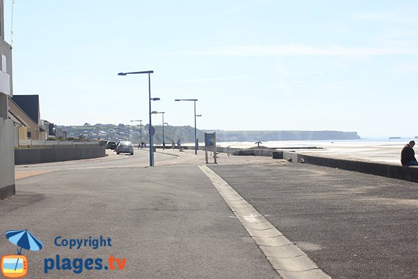 Digue en front de mer d'Asnelles