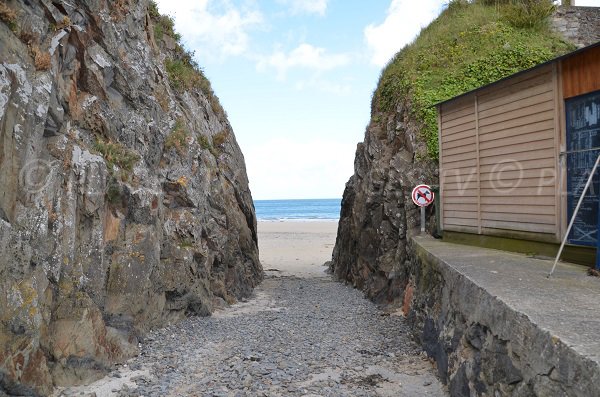 Accès à la plage de l'Avant Port de Binic