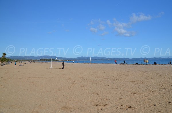 Supervised beach in Hyères in France