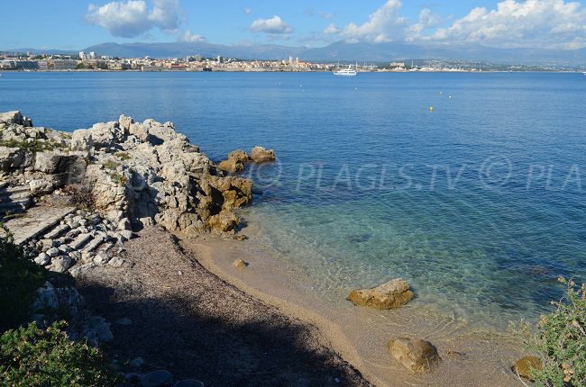 Petite crique sur le Cap d'Antibes