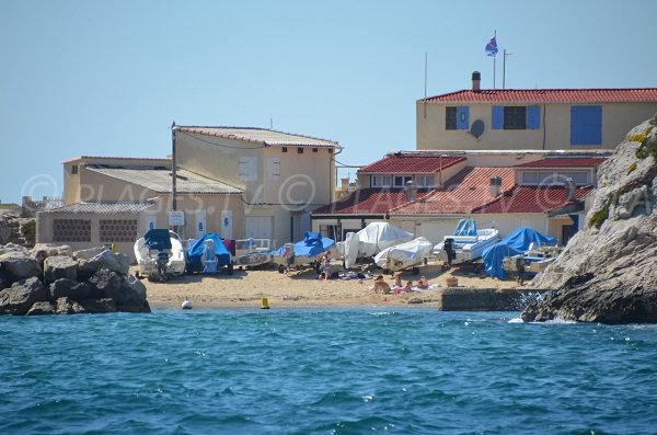 Baie des Singes beach in Marseille in France