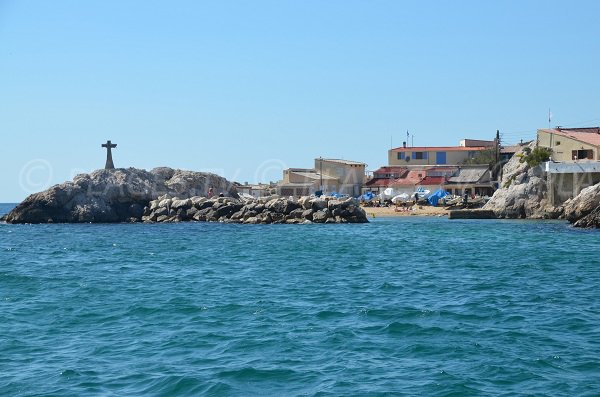 Plage de la Baie des Singes vue depuis la mer