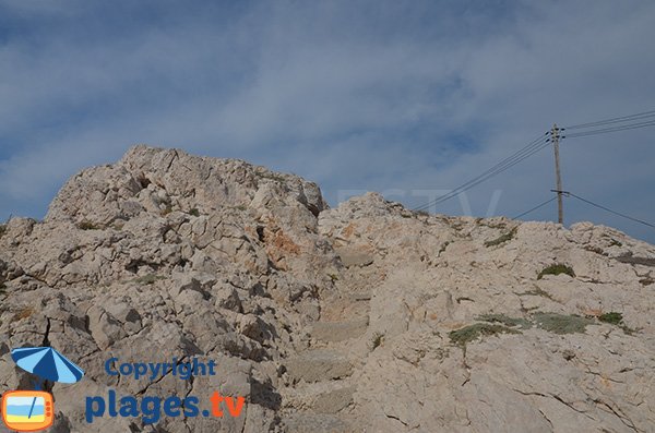 Accès à la baie des Singes de Marseille