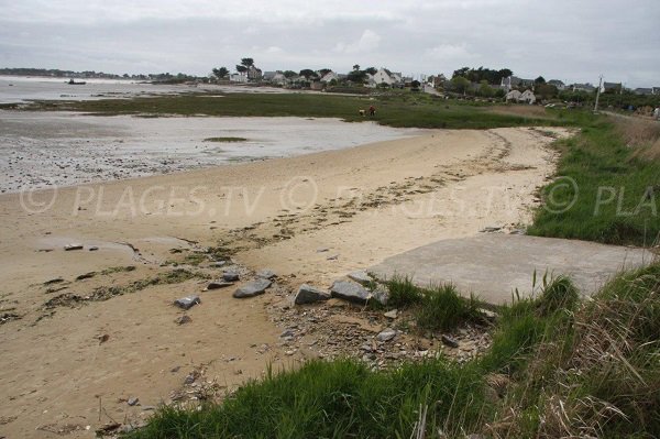 Photo de la plage de la baie de Pen Bé