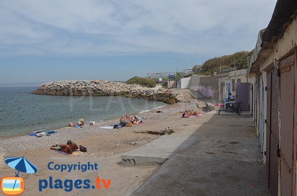 Partie nord de la plage du Bain des Dames de Marseille