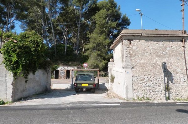 Parking of Balaguier beach in La Seyne sur Mer