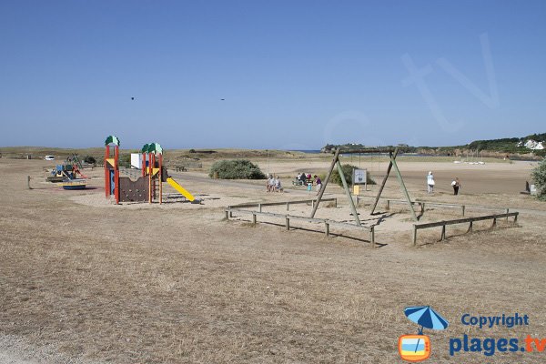 Aire de jeux à proximité des plages de la Falaise et du Bas Pouldu - Guidel