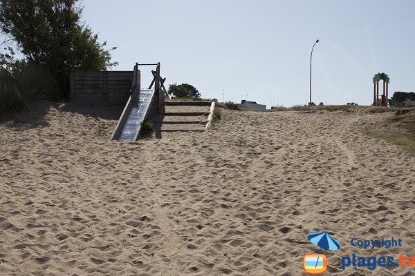 Slide of the Bas Pouldu beach in Guidel