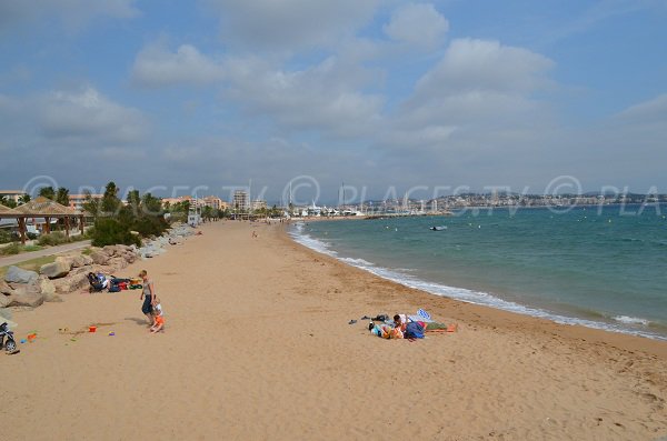 Plage de la base nature de Fréjus