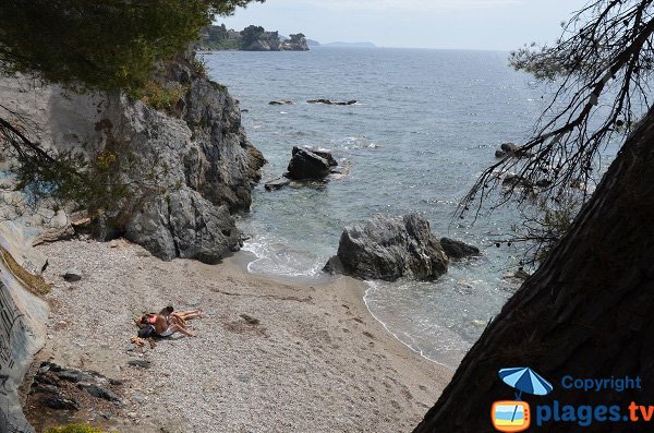 La Batterie Basse à Toulon: plages et criques