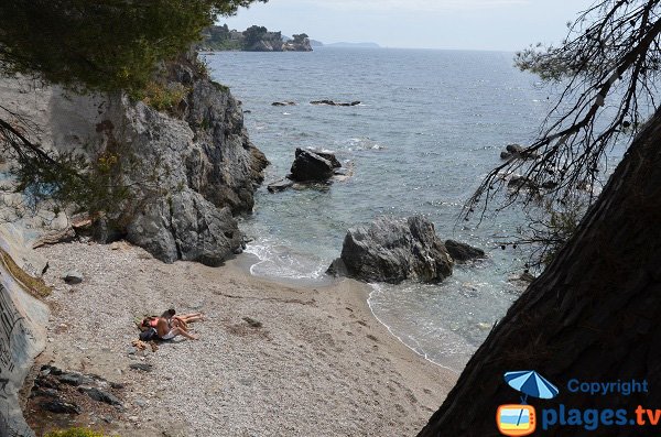 Batterie Basse a Tolone: Spiagge e cricche