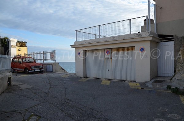 Accès de la plage de la Batterie des Lions de Marseille