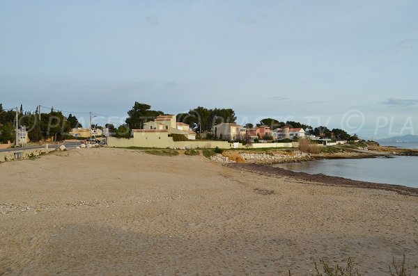 Baumettes beach in Sausset les Pins