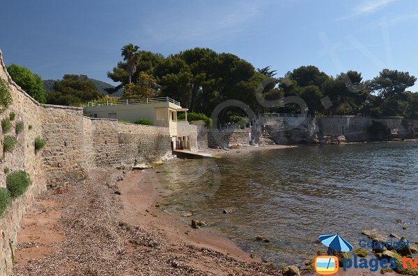 Spiaggia tra Carqueiranne e la penisola di Giens