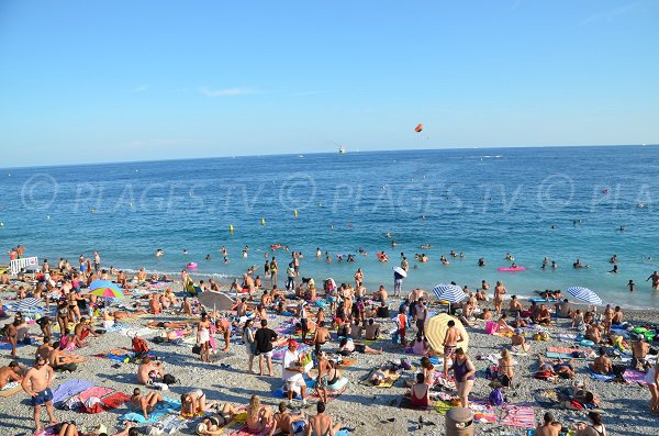 Foto vom Beau Rivage Strand im Sommer in Nizza