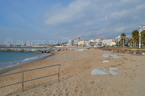 Plage de sable de Beau Rivage à St Raphaël