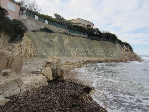 Plage publique de Beaucours à Sanary