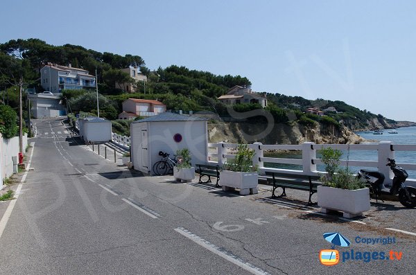 Street of Beaucours beach in Sanary