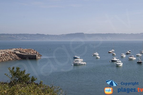 Port de Beg Douar à Plestin les Grèves