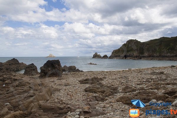 Plage à proximité de l'ilot du Pommier à Plouha