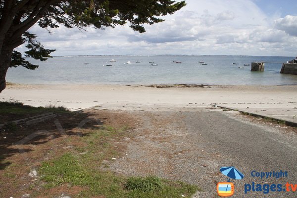 Cale de mise à l'eau sur la plage de Beg Rohu - St Pierre Quiberon