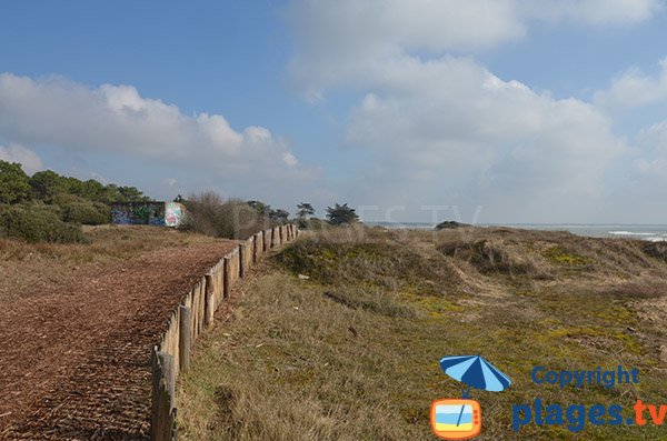 Trail along the beaches of St Vincent sur Jard