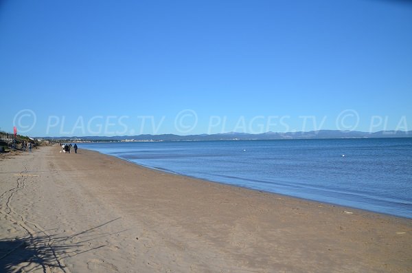 Photo de la plage de la Bergerie à Hyères