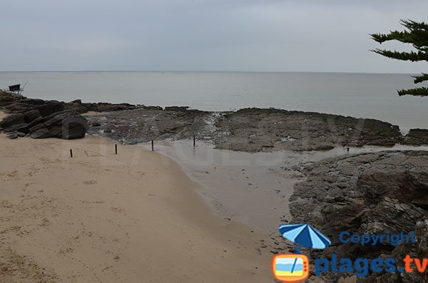 Plage de sable sur le sentier des Douaniers de Pornic