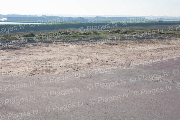 Zone de stationnement de la plage nord de Blainville-sur-Mer