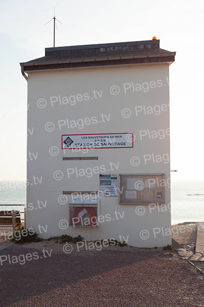 cabane de sauvetage en mer