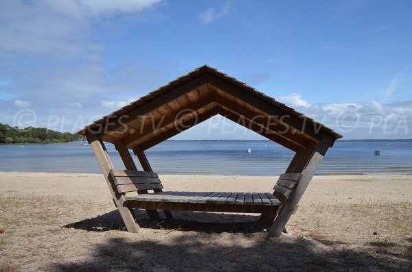 Hut on the Carcans lake beach - France