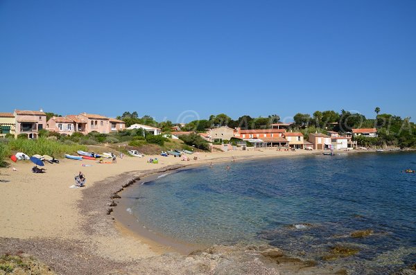 Ruhiger Strand neben Pampelonne