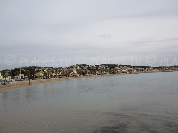 Spiaggia di sabbia di Bonnegrace a Six Fours les Plages