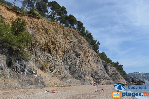 End of Bonnettes beach in Le Pradet