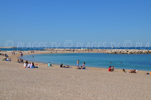 lifeguarded beach in Marseille