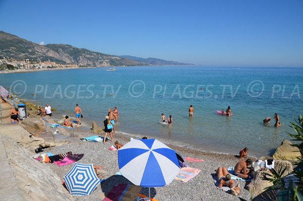 Plage à cheval sur Roquebrune Cap Martin et sur Menton