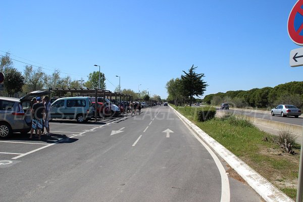 Parking of the Boucanet beach in Grau du Roi