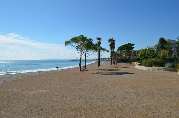 Promenade de la mer à Villeneuve-Plage