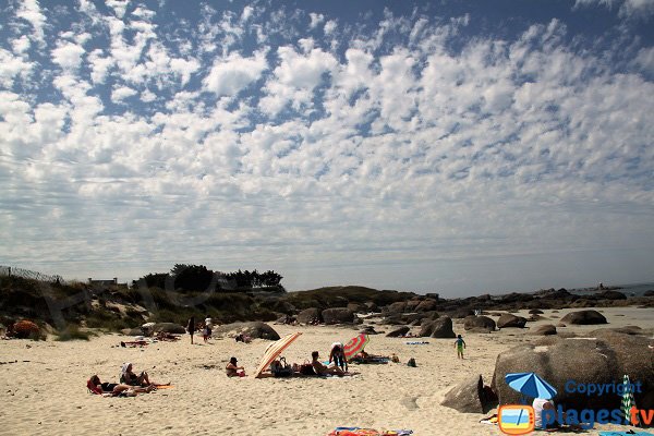 Dünen des Strandes Boutrouilles in Kerlouan