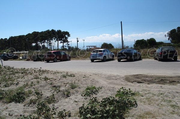 Parking de la plage de Bravone - Haute Corse