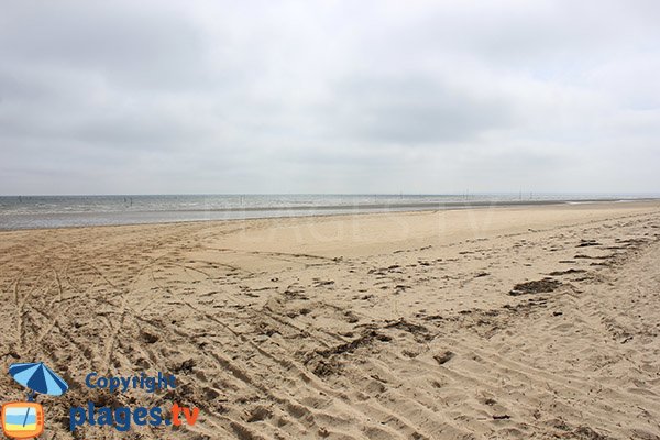 Plage de la Brèche à mi-marée - Audouville la Hubert