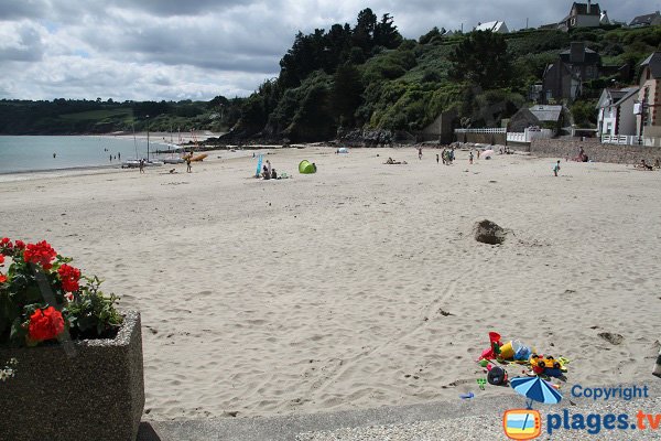 Photo of Bréhec beach in Plouha in summer