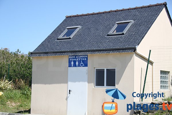 Sanitaire à proximité de la plage de Landéda - Brouennou