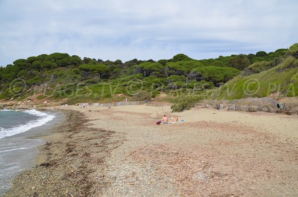 Strand in Richtung Pointe des Brouis - Var