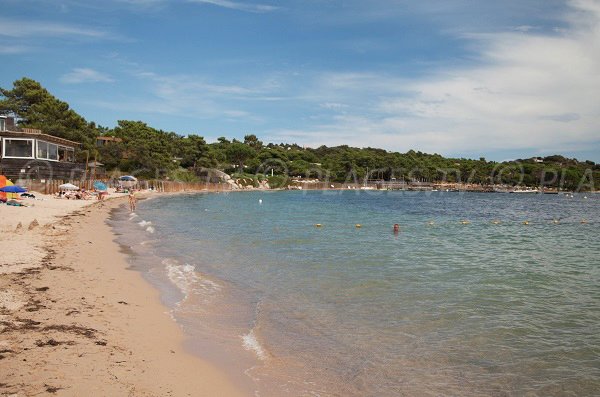 Foto della spiaggia di Cala Rossa - Corsica