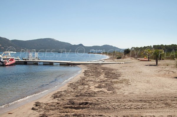 Ponton de la plage de Cala Verde à Porto Vecchio - Corse