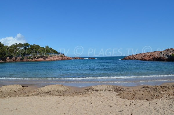 Protected beach in Agay St Raphaël